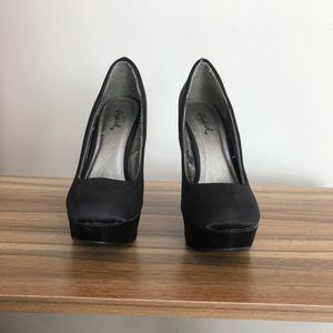Black Satin-like Kitten Heel